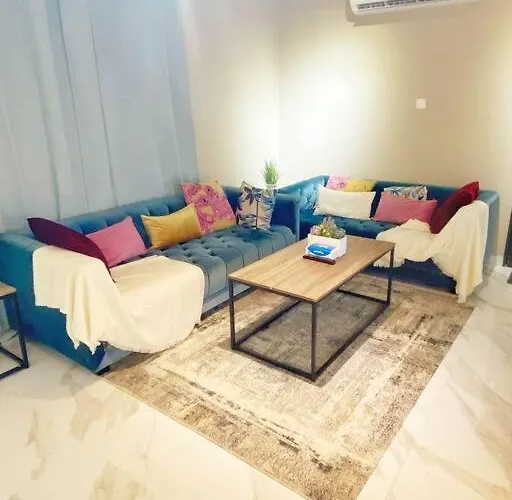 Smart Entry Apartment W Pvt Entrance 3B