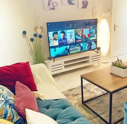 Smart Entry Apartment W Pvt Entrance 3B